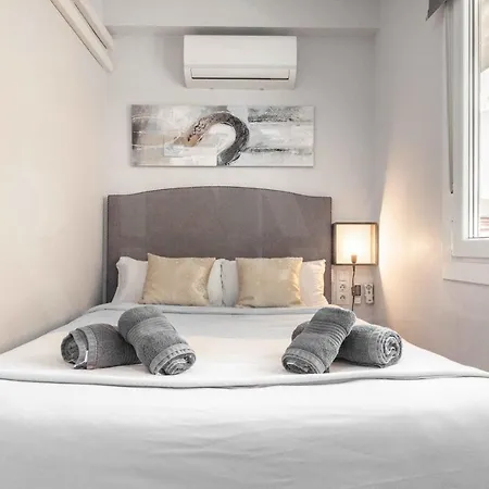 Apartment Cosy Flat With Private Balcony - Historic Center By Rems Malaga