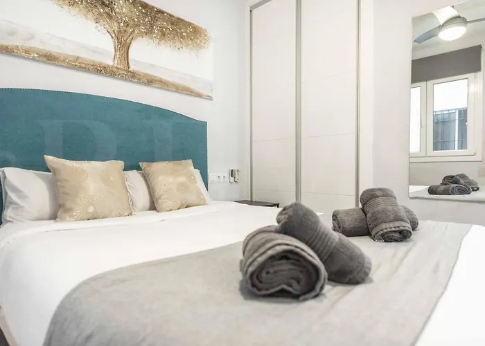 Cosy Flat With Private Balcony - Historic Center By Rems Màlaga